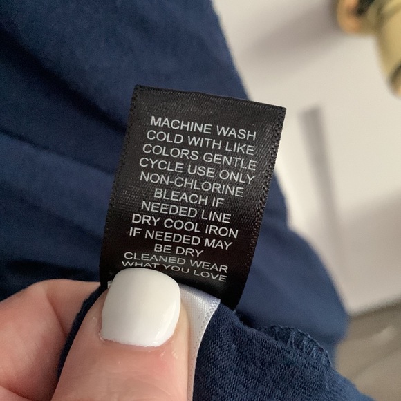 Torrid Super Soft Knit Shirt Blouse Size 3 (22/24) Navy Blue Short Sleeve - Picture 5 of 7